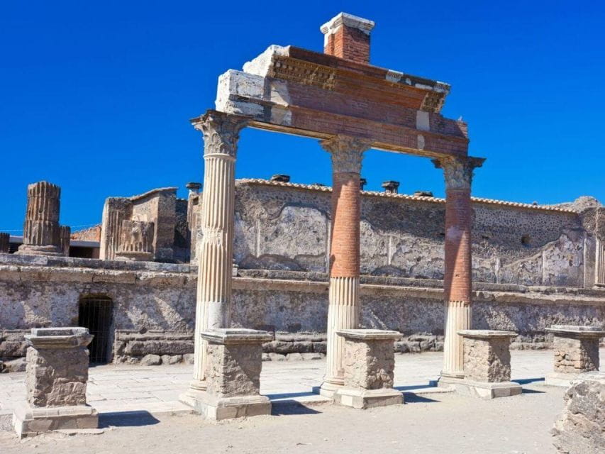 Day Trip From Rome to Pompeii - Luxury Vehicle Transportation