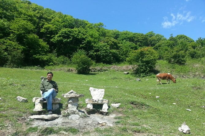 Day trip in Prometheus cave and Okatse canyon by Visit-geo - FAQ