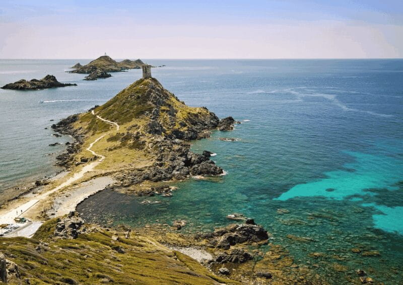 Day trip on a catamaran in the bay of ajaccio - Who is This Tour Best For?