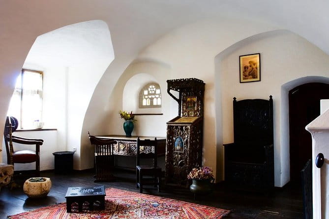 Day Trip Through Brasov in Transylvania and Bran, Peles, and Rasnov Castles - Who Would Love This Tour?