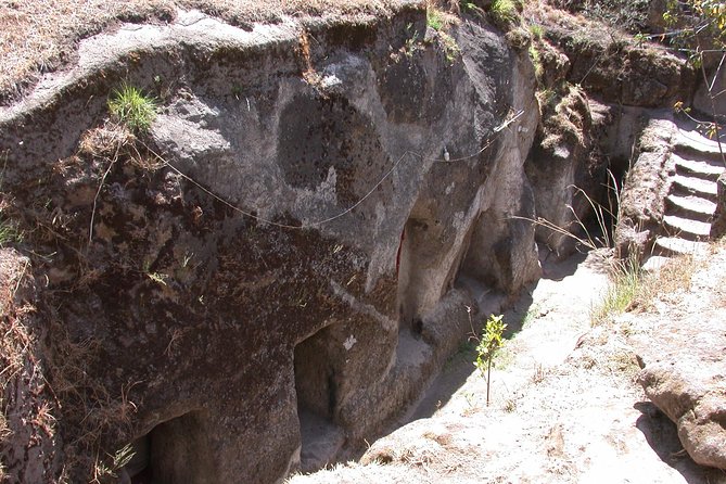 Day Trip to Adadi Mariyam and Melka Kunture - Meeting and Pickup