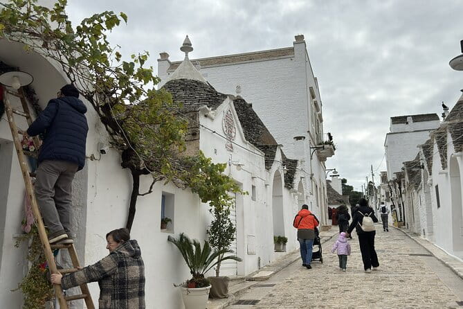 Day Trip to Alberobello and Matera from Bari with shared transfer - FAQ