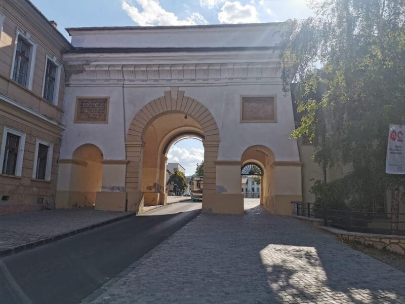 Day Trip to Bran Dracula's Castle and Peles Castle - Price and Value Consideration