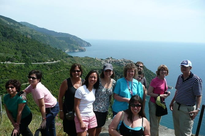 Day trip to Cinque Terre by Deluxe minivan & Hiking - FAQ
