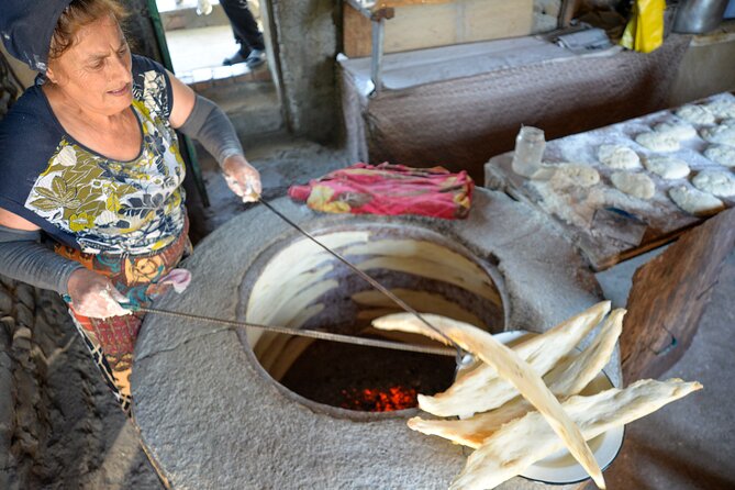 Day Trip to Kakheti Wine Region Including Seven Wine Tastings - Wineries and Tastings