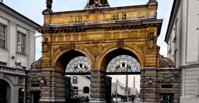 Day trip to Pilsner Urquell brewery and Bohemian glassworks - The Journey Through Czech Craftsmanship Begins