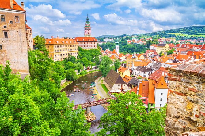 Day Trip to the Fairytale Town of Cesky Krumlov - The Charm of Cesky Krumlov: A Fairytale Town Come to Life