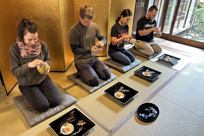 Decorated Sushi Making Experience in Kyoto - Sushi Making Demonstration