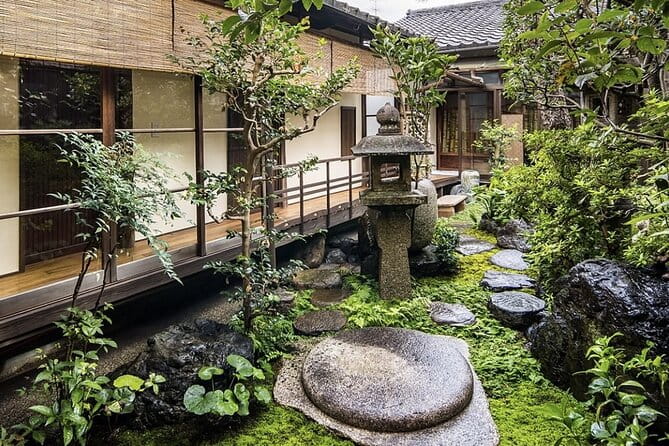 Decorated Sushi Making Experience in Kyoto - Enjoying the Sushi