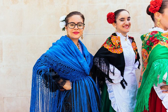 Del Prado and Surroundings Private Tour With Locals - Cancellation Policy Details