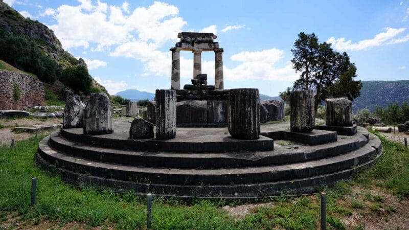 Delphi: Audiovisual self-guided tour with 3D models - Who This Tour Is Best For