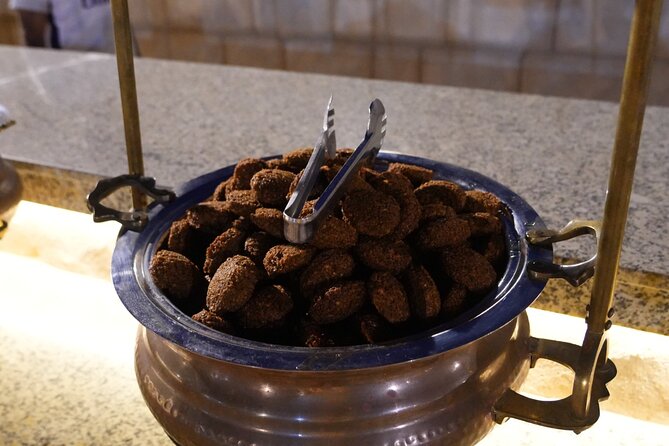 Deluxe Premium Dubai Desert Safari With Camel Ride, and Live Show - Dining and Culinary Offerings