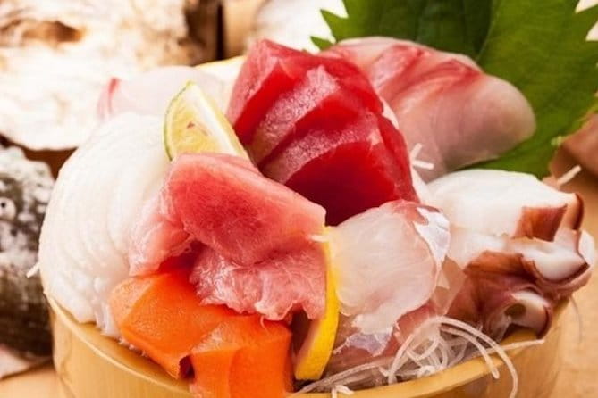 Demolition Show Sushi Making Classic Cafe Tour - What to Expect During the Tour