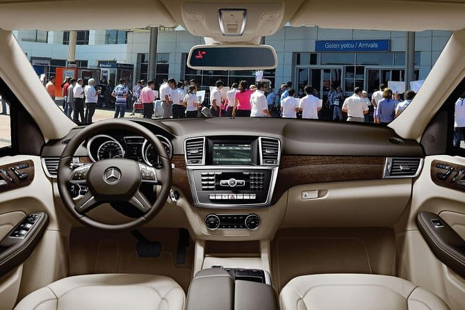 Departure Transfer from Antalya (Old City, Lara, Kundu, Kaleiçi) to AYT Airport - Who Will This Transfer Suit Best?