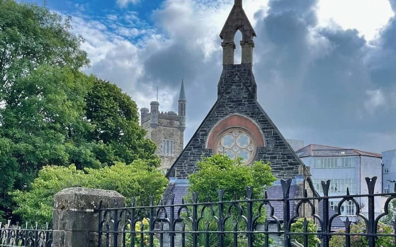 Derry: City Walking Tour & Exploration Game - FAQ