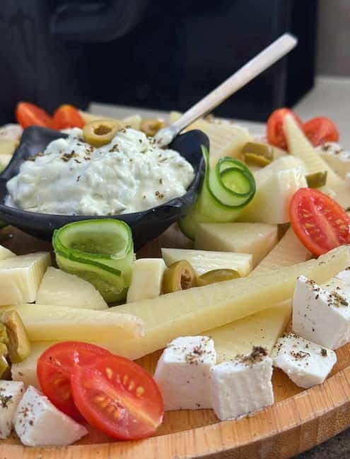 Dia Island Catamaran  Premium Lunch, Open Bar, Small Group - The Itinerary Breakdown