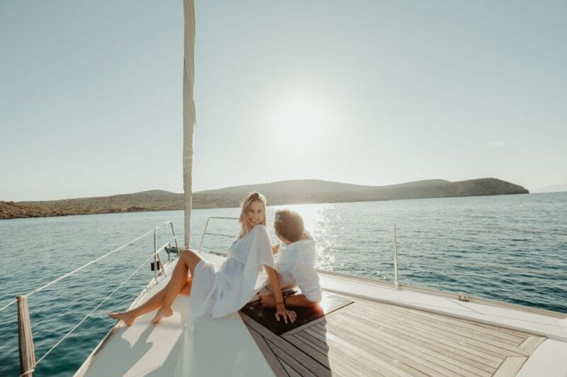 Dia Island: Semi-Private Full Day Sailing Trip with meal - Key points / Takeaways