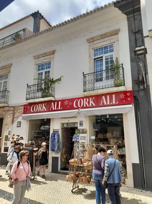 Dicover The Algarve Region and The Local Gastranomy - The Sum Up