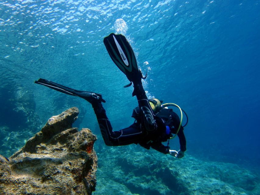 Didim: Scuba Diving Experience W/Hotel Pickup & Lunch - Diving Equipment and Training