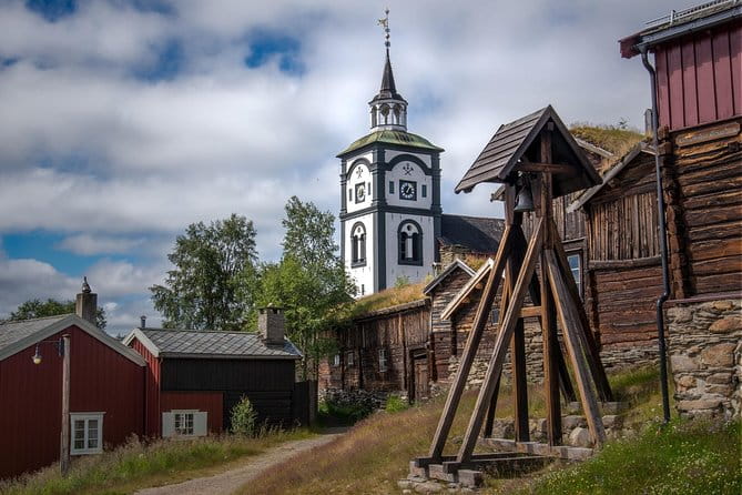 Digging up the Past in Røros: A Self-Guided Walking Tour - Exploring Røros with a Self-Guided Audio Tour: A Practical and Authentic Experience