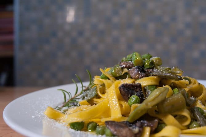 Dine & Enjoy a Cooking Demo at Local's Home in Pisa - Who Will Love This Experience?