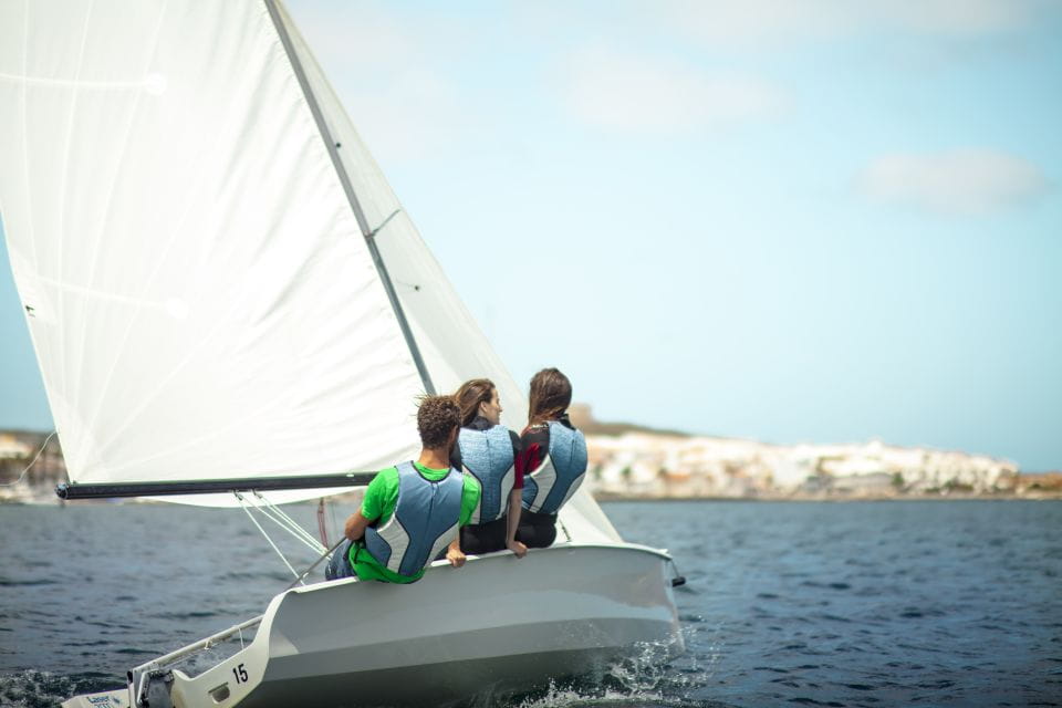 Dinghy Sailing Lesson in Menorca - Duration and Group Size