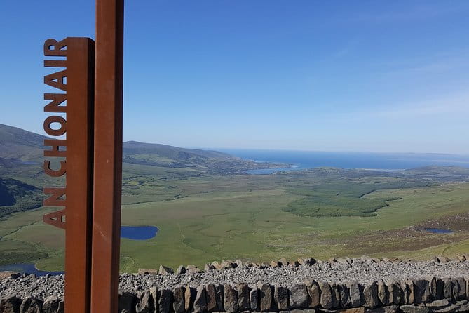 Dingle: Slea Head Drive Tour Full Day - Personal Chauffeur Guide - Ventry Beach and Dunbeg Fort: Nature and History in Harmony