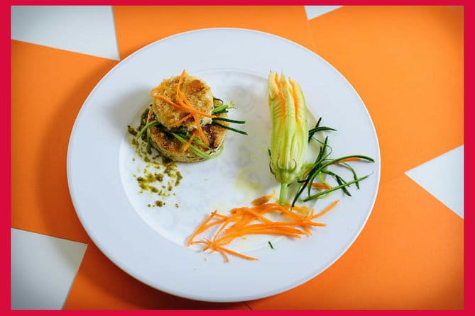 Dining experience at a local's home in Brindisi with show cooking - Price and Value