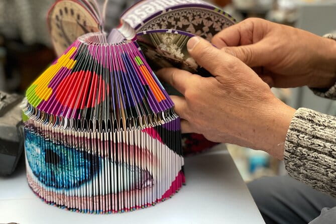 Dinner in a Bohemian Artist Apartment in Central Paris - The Atmosphere and Setting