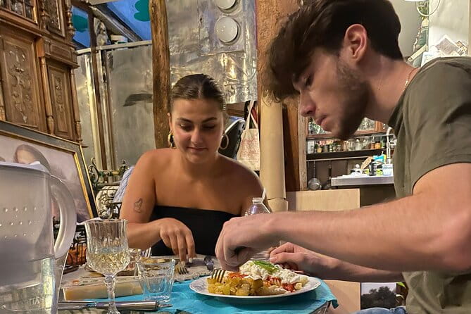 Dinner in a Bohemian Artist Apartment in Central Paris - Who Will Love This Experience?