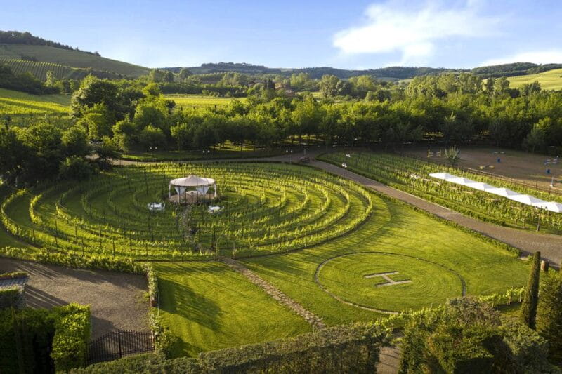 Dinner in Winery Garden and Wine Tasting in San Gimignano - Who Should Book This Experience?