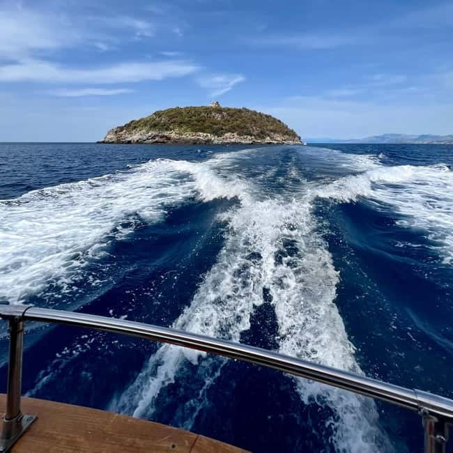 Dino Island & Arcomagno Eco-Boat Tour - Key points / Takeaways