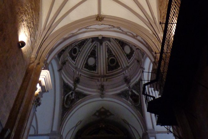 Discover 3 Artworks in Baños De La Encina - Cancellation Policy