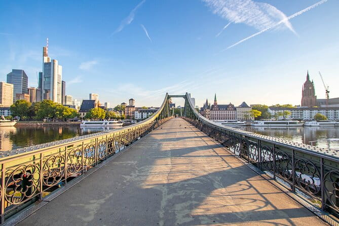 Discover Frankfurts most Photogenic Spots with a Local - An In-Depth Look at the Photogenic Frankfurt Experience