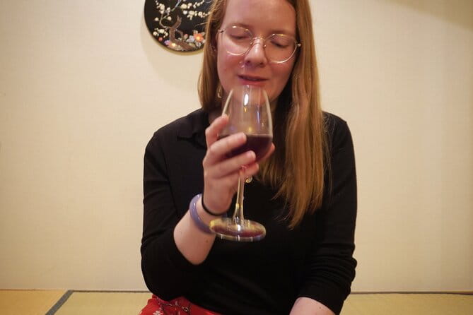 Discover Japanese Tea Blending Techniques in Osaka - The Intimate and Relaxed Atmosphere