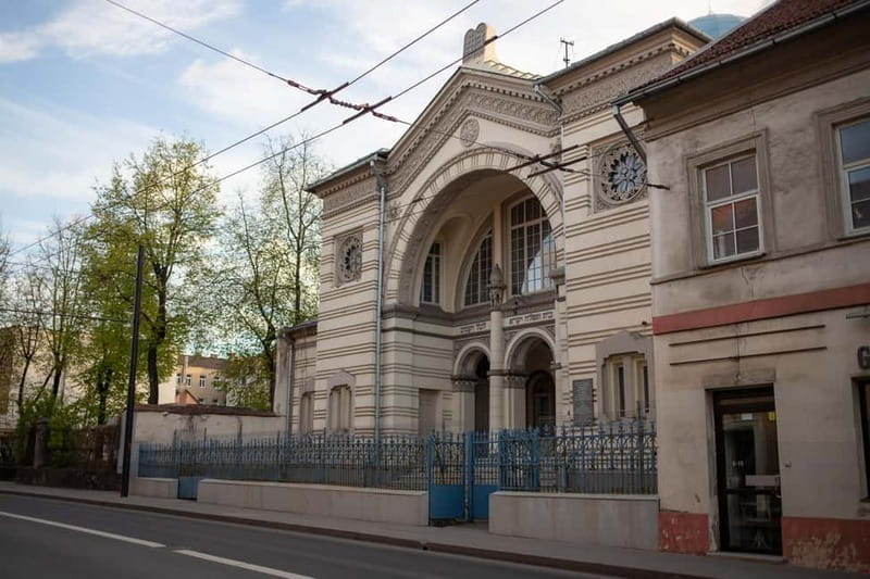 Discover Jewish Vilnius with a Local - Entering the Heart of Vilnius’s Jewish Roots