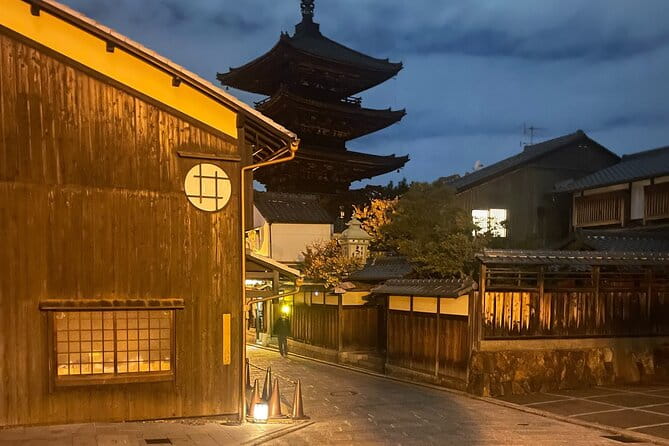 Discover Kyoto at Night by Bike - Key Points