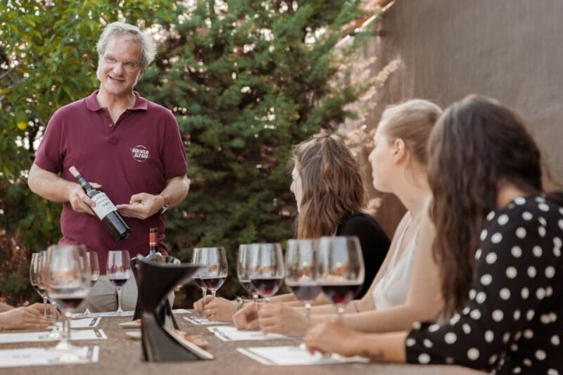 Discover La Rioja: Guided Winery Tour & Wine Tasting - Who Will Enjoy This Tour?