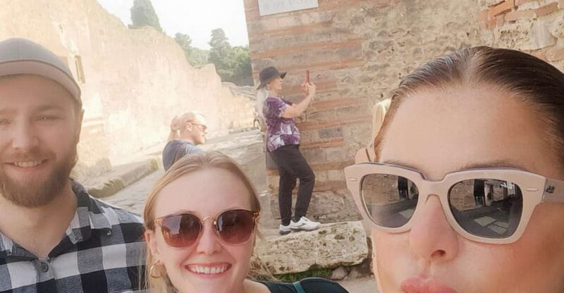 Discover Pompeii with a professional guide for 2hrs - Entering Pompeii: A Streamlined Start at Piazza Esedra