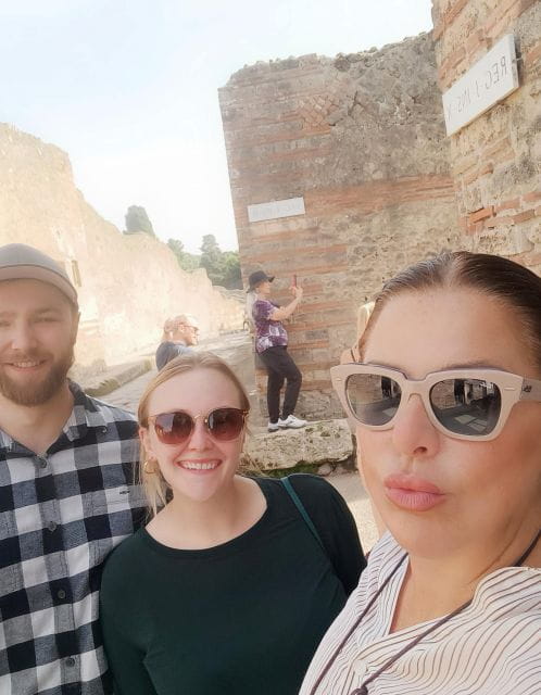 Discover Pompeii with a professional guide for 2hrs - FAQs