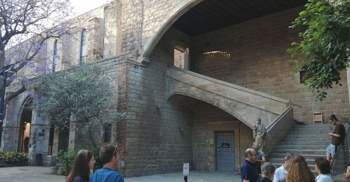 Discover the Beauty & History of Raval Area From Ixc. to Now - Tour Features