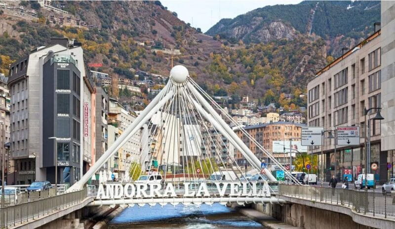 Discover the medieval Seu and Andorra in one day from Barcelona with lunch - Key points / Takeaways