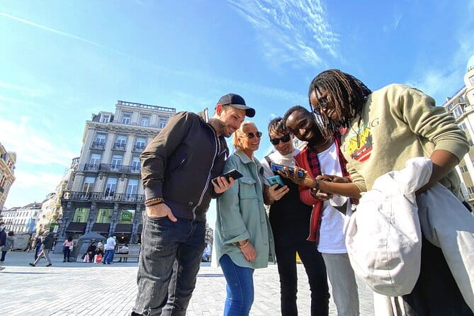 Discover the secrets of Antwerp while playing! Escape game - Practicalities: Logistics, Ease, and Accessibility