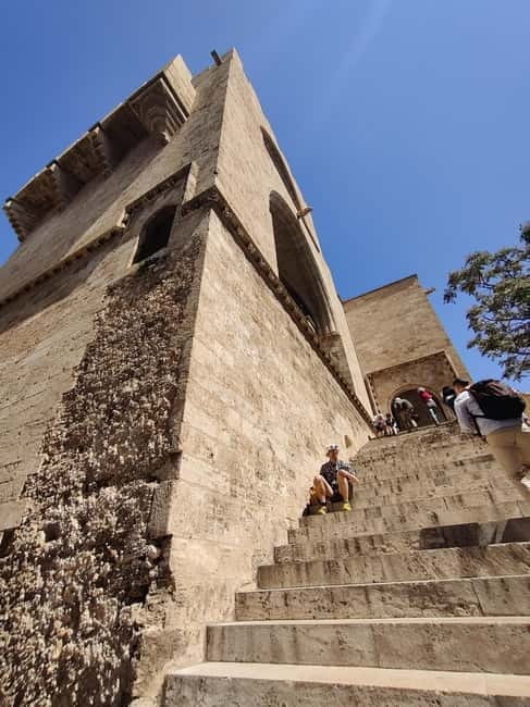Discover Valencia yourself with a Playful walking tour! - What the Guide Offers