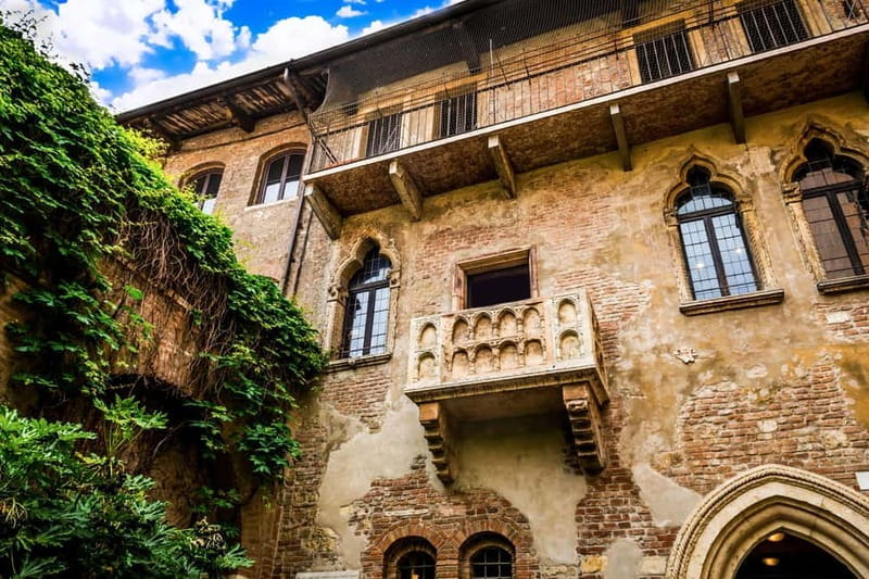 Discover Verona: City Highlights Guided Walking Tour - What To Expect and Practical Tips