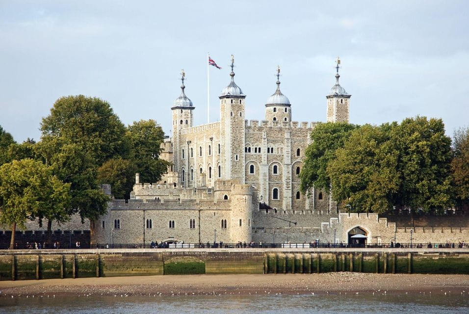 Discovering the London of Sherlock In App Audio Tour - The Tower of London Adventure