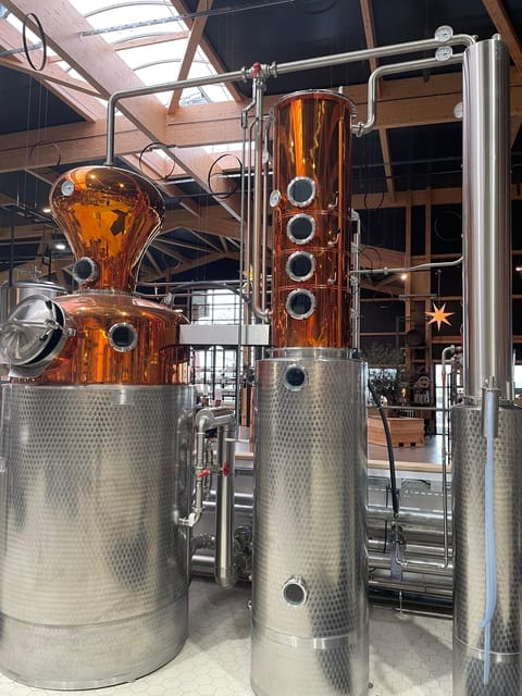Distillery tour with guide! - Key points / Takeaways