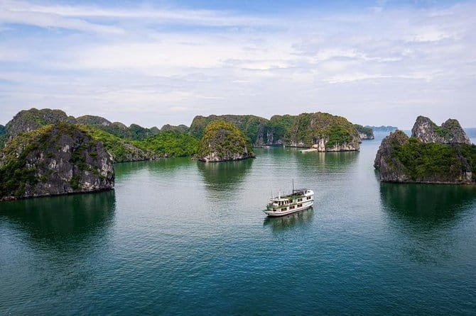 Divine Footsteps & Anime Locations: Takachiho One Day Bus Tour - Luggage Policy