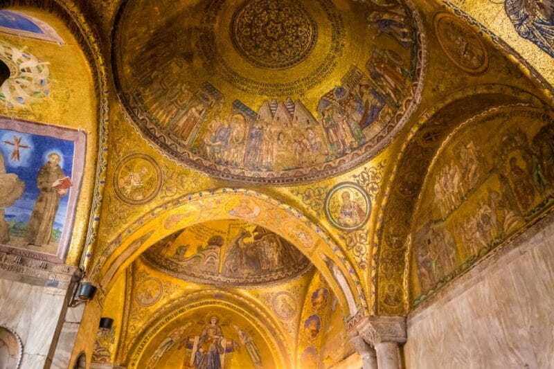 Doge's Palace & St. Mark's Basilica with Terrace Access Tour - Exploring St. Mark’s Basilica