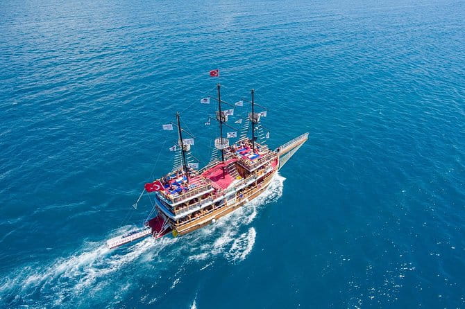 Dolphin Islands Boat Trip Lunch and Soft Drink Included From Side - Who Might Not Find It Ideal?